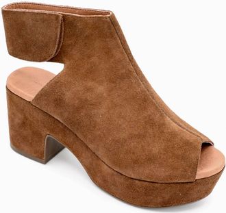 Chocolat Blu Womens Gabby Platform Heel In Chocolate Suede