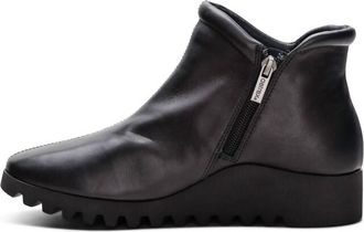 Aetrex Womens Zoey Slip-On Boots In Black Leather