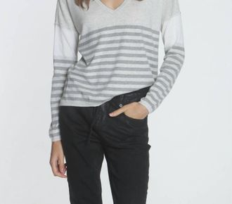 Label+Thread Womens Lindsey Stripe Vee In Pumice/fog