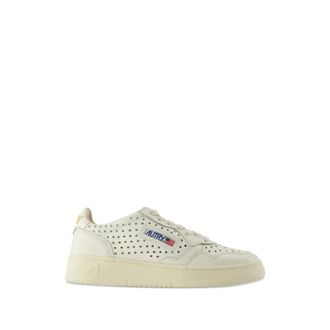 Autry Medalist Perforated Leren Sneakers - Dames - Sneakers - Wit - 38 EU - Katoen - Schoenen