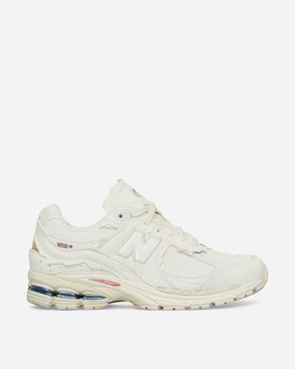 New Balance: White Shoes now up to −45% | Stylight