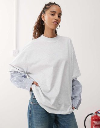 Lioness T-Shirt 2 in 1 con camicia a maniche lunghe grigia e blu a righe e T-shirt oversize sovrapposta-Grigio