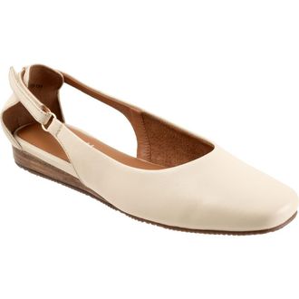 Softwalk Venice Flat in Ivory at Nordstrom, Size 10.5