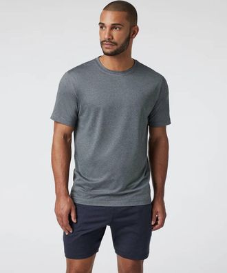 Vuori Clothing Tradewind Performance Tee 2.0 In Heather Grey