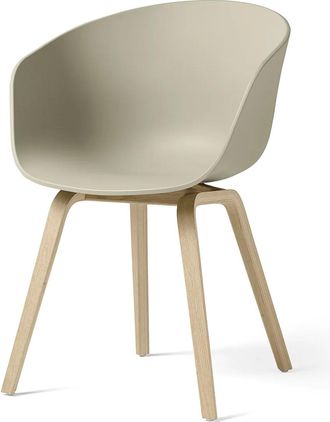 HAY About A Chair AAC 22, Eiche lackiert / pastel green 2.0 (Kunststoffgleiter)