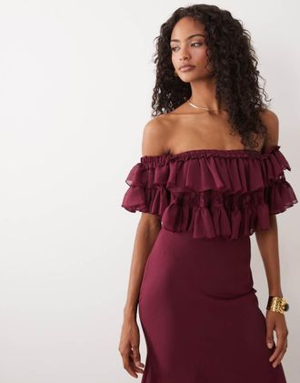 Asos vestito midi con pizzo misto, scollo Bardot, spalle scoperte e volant, bordeaux-Multicolore