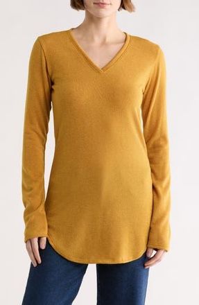 Go Couture V-Neck Long Sleeve Knit T-Shirt in Mustard at Nordstrom Rack, Size X-Large