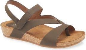 S&ouml;fft Gannon Slingback Sandal in Mocha at Nordstrom Rack, Size 7.5