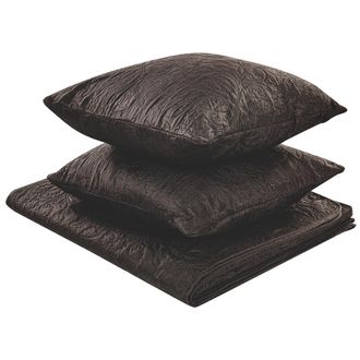 Beliani Colcha De Poli&eacute;ster Marr&oacute;n 140 X 210 Cm Manta Cojines Patr&oacute;n En Relieve Cl&aacute;sico Dormitorio Rayen