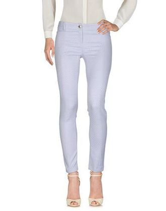 Patrizia Pepe BOTTOMWEAR - Pantaloni su YOOX.COM