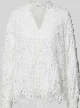 b.young B.Young Regular Fit Bluse mit Lochstickerei Modell Ilacy in Offwhite, Gr&ouml;&szlig;e 36