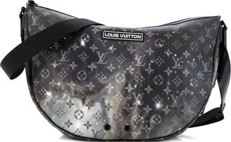Louis Vuitton Alpha Limited Edition Monogram Galaxy Canvas hobo bag - Zwart