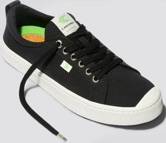 Cariuma Mens Cariuma OCA Low Sneaker Black Canvas Lace-Up Casual Shoes HAWK761