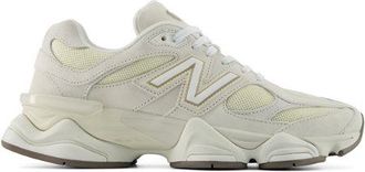 New Balance Unisex 9060 en Gris/Blanco, Gamuza/Malla, Talla 37.5