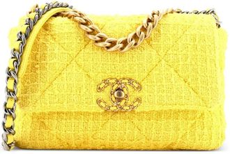 Chanel 19 Flap Bag Quilted Tweed Medium crossbody bag - Geel