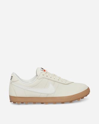 Nike Astrograbber Sneakers Coconut Milk / Gum Light Brown