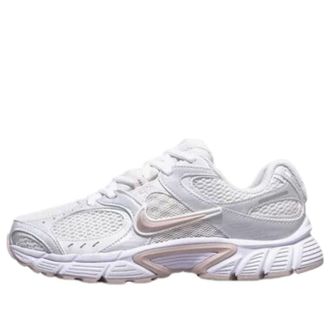 Nike (WMNS) Nike V5 RNR Summit White Slit Red HQ7901-110