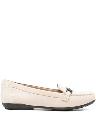 Geox Annytah loafers met kettingdetail - Beige