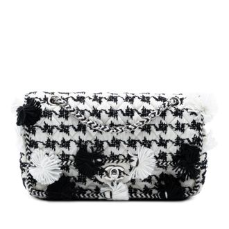 Chanel Tweed handschoen met dubbele klep medium klassiek geborduurd canvas (tweedehands)