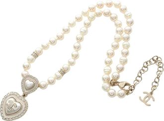 Chanel 1986-1988 Coco Mark heart pearl necklace - Neutrals