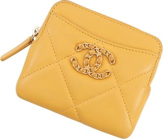 Chanel Yellow Leather Coin Purse/Coin Case (Pre-Owned)